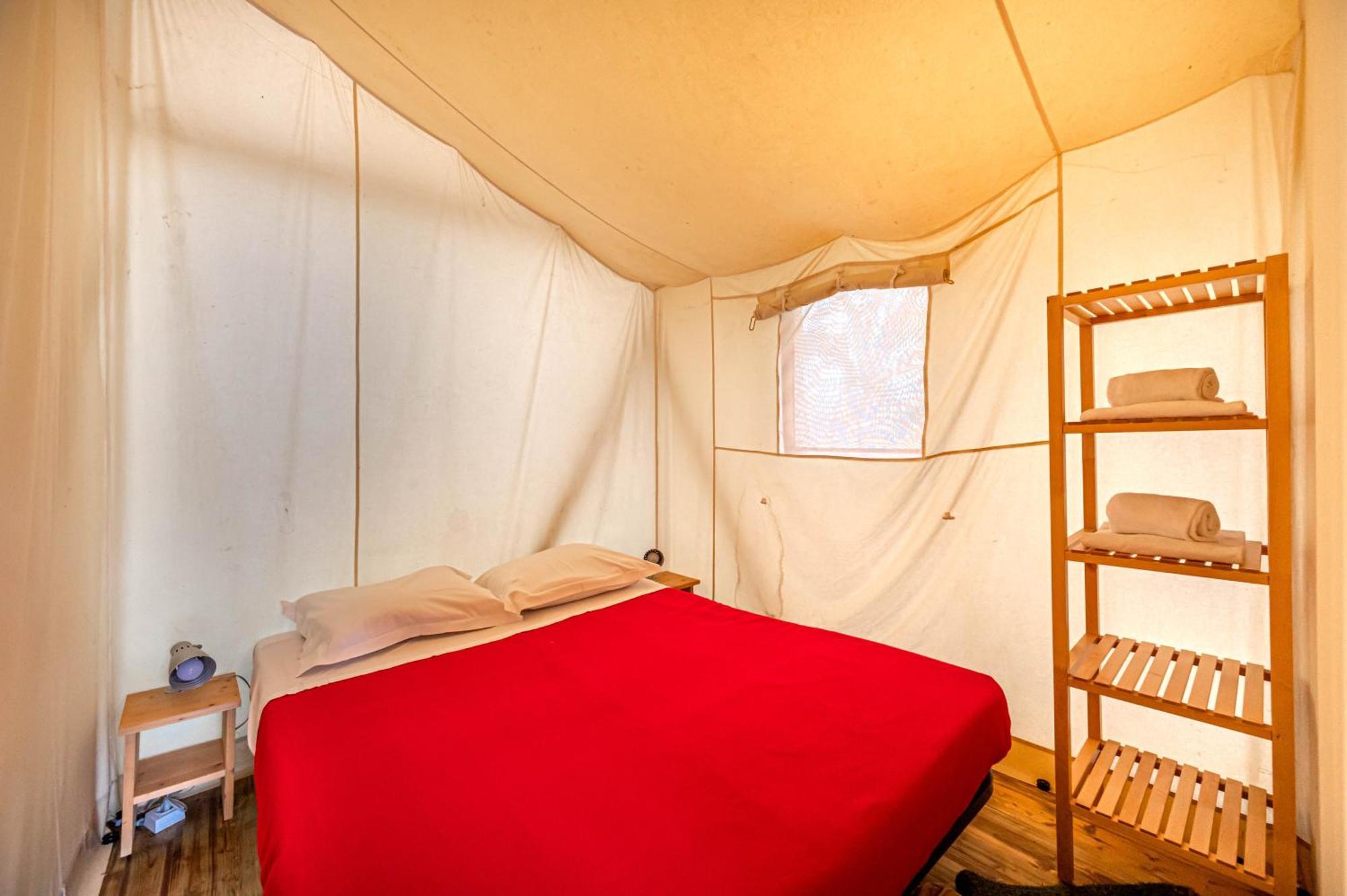 Camping-Village Vacances Les Deux Etangs 塞尼奥斯 外观 照片