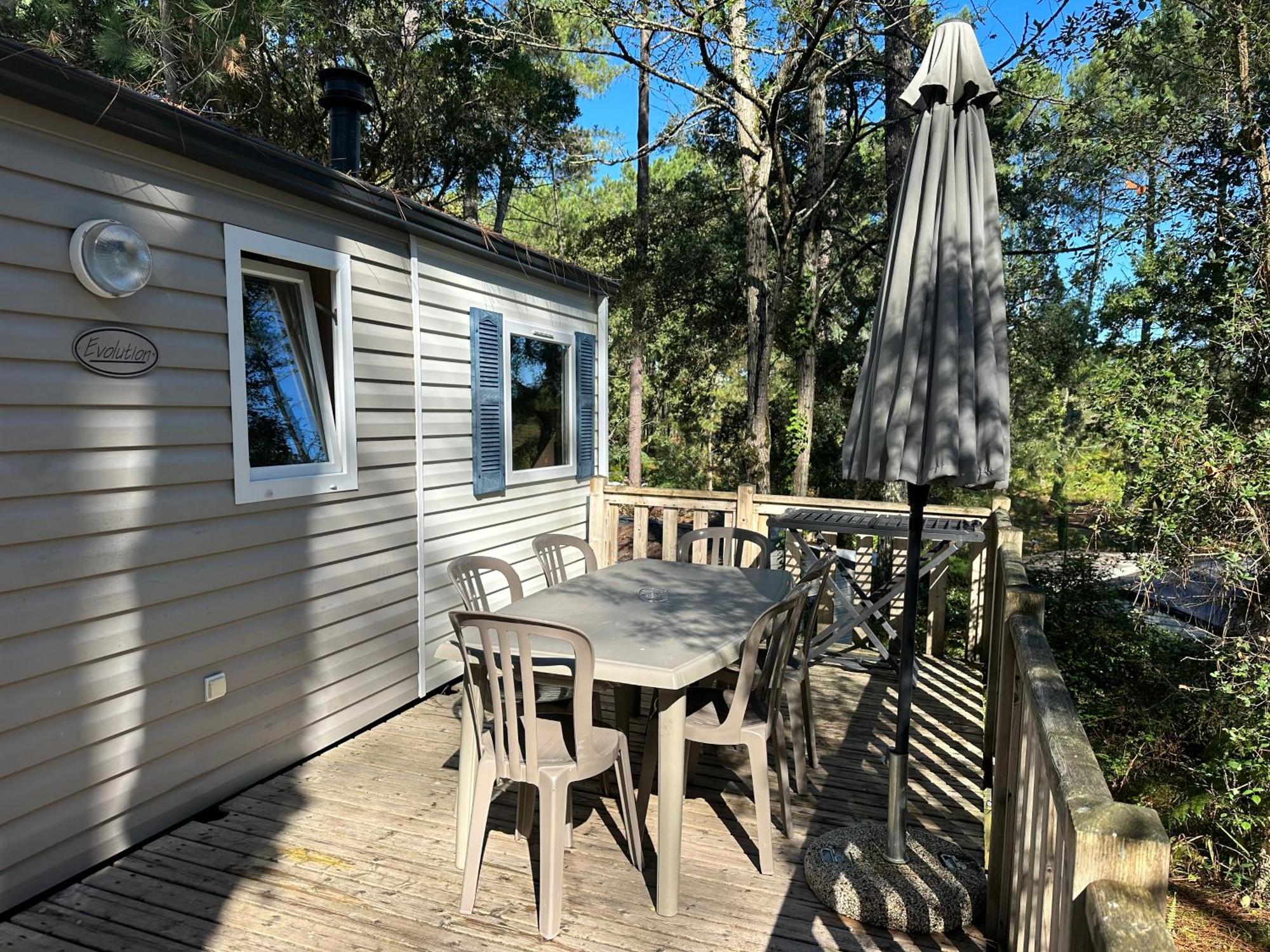 Camping-Village Vacances Les Deux Etangs 塞尼奥斯 外观 照片